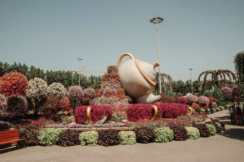 dubai miracle garden
